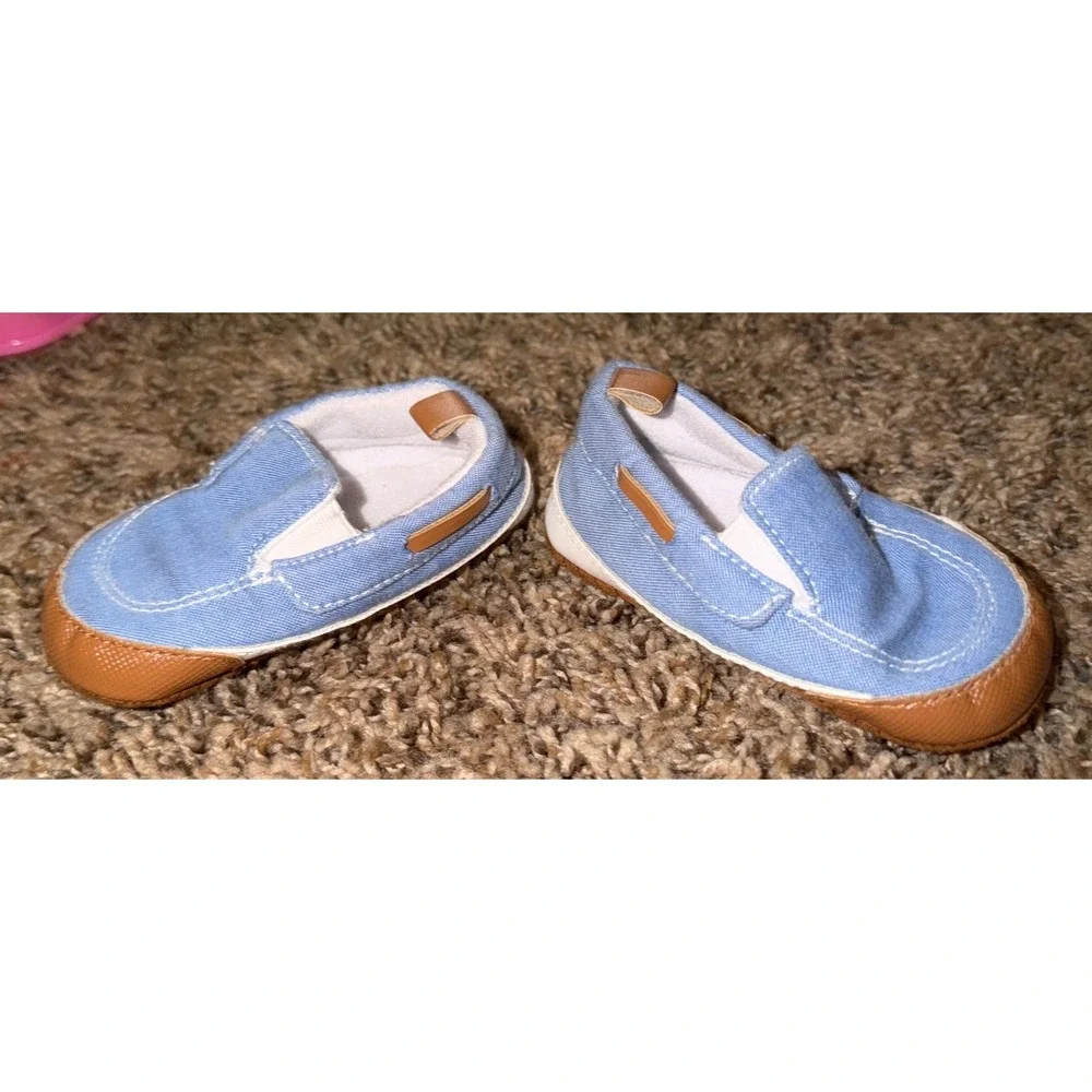 Target Baby Boy Light Blue Corduroy Soft Sole Slip On Dress Shoes  0-6 Months